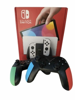 Nintendo Switch Oled 64gb Standard Color Blanco Y Negro + 2 joysticks