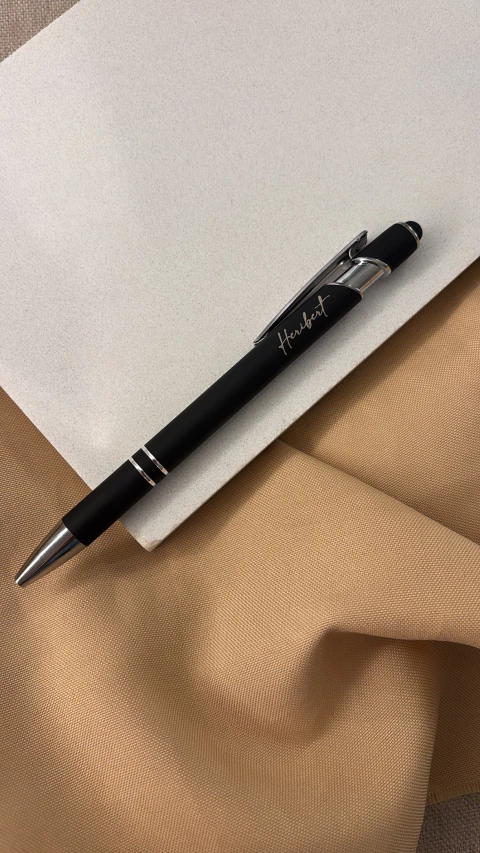 Caneta personalizada a laser preta com acabamento prata - comprar online