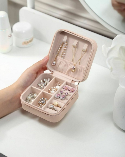 Mini Porta Joias Nude - Elegante e Compacto