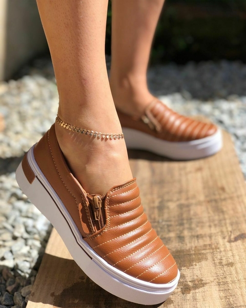 Tênis Yate Slip Plataforma Caramelo Conforto e Estilo - comprar online