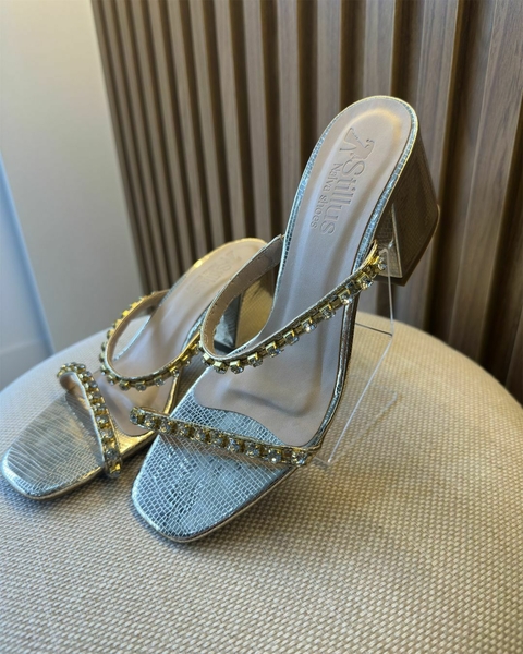 Tamanco Lara Dourado - Estilo e Conforto 6cm - comprar online