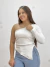 Blusa Recorte Uma Manga - comprar online