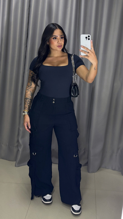 Calça Pantalona Cargo - Preto na internet