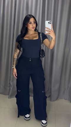Calça Pantalona Cargo - Preto - loja online