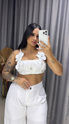 Cropped Aplicação de Flores - Branco