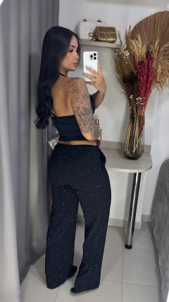 Blusa Manu - Preto na internet