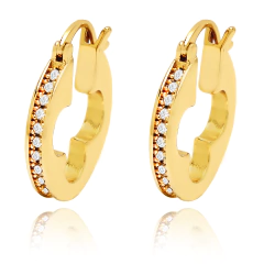 BRINCO ARGOLA CLICK TREVO VAZADO CRAVEJADO