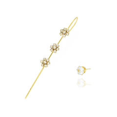 BRINCO EAR PIN ASSIMÉTRICO DE FLORES - BANHADO A OURO18K