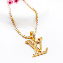 COLAR RIVIERA COM PINGENTE INSPIRADO EM GRIFE CRAVEJADO- BANHADO A OURO18K - comprar online