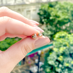 BRINCO CORAÇÃO MINI COM ZIRCÔNIAS- BANHADO A OURO18K - comprar online