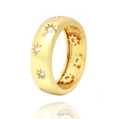 ANEL LISO COM ESTRELAS DE ZIRCÔNIA - BANHADO A OURO 18K - comprar online