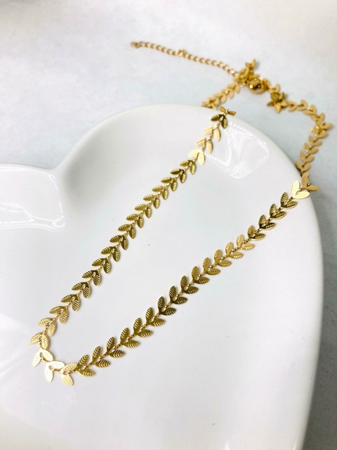 Colar Setas Detalhadas Aço Inox Dourado - comprar online