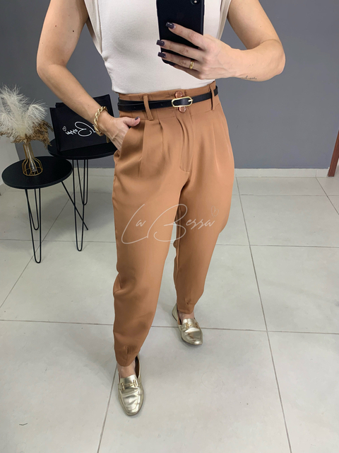 Calça Talita Cenoura Marrom - comprar online