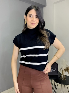 Blusa Listrada Claudia Preto - comprar online