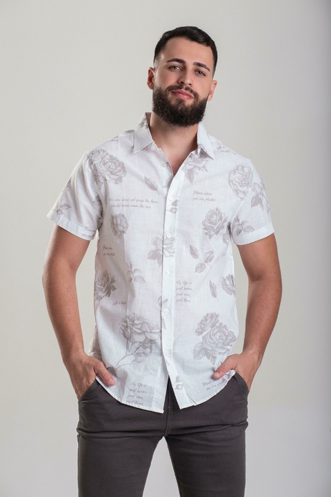 Camisa social manga curta floral em linho branca com rosas