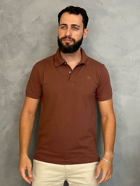 CAMISA GOLA POLO COM BOTÕES AUSTIN MARROM - comprar online