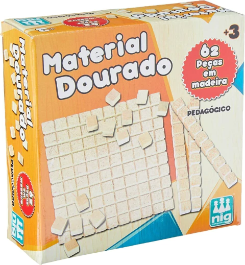 Material Dourado em Madeira com 62 peças