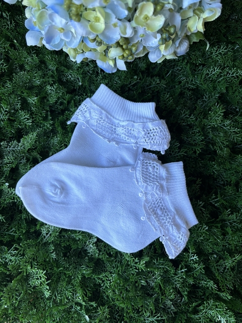 Meias com Babado de Renda Renascença