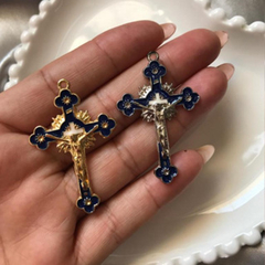 Crucifixo Resinado Para Terço Prata e Dourado