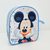 Mochila personalizada com a imagem do Mickey Mouse, ideal para crianças, com detalhes coloridos e personalizado com nome.