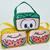 Três bolsas personalizadas com personagens infantis, uma verde e duas amarelas, decoradas com ilustrações de frutas.