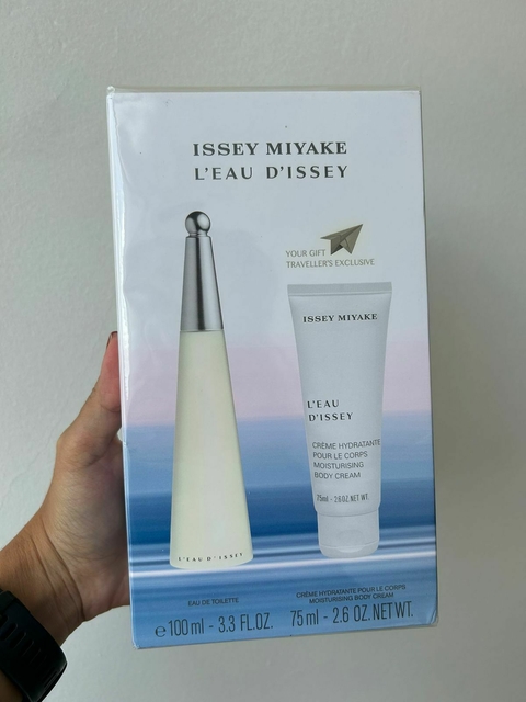 L'eau D'issey - Issey Miyake Kit de perfume feminino 100ml e hidratante 75ml Traveller`s exclusive.