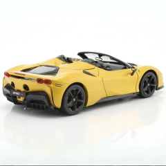 Miniatura De Ferro Ferrari SF90 Spider 1/18 Bburago - comprar online