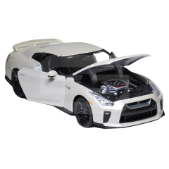 Miniatura De Ferro Nissan GT-R R35 2017 1/24 18cm Bburago