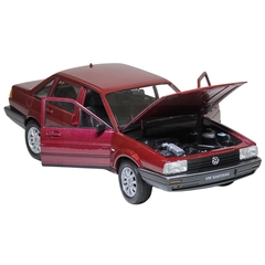 Miniatura Ferro Volkswagen Santana 1/24 18cm Welly