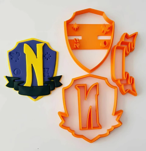 Wandinha - Logo Escola Nunca Mais