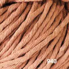 GOYA • Madeja 245 gr