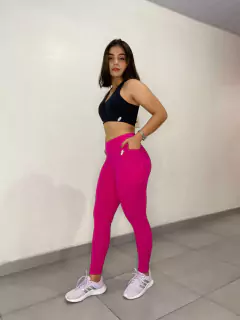 Imagem do Legging Blackout com bolso lateral