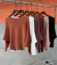 Blusa modal Morcego