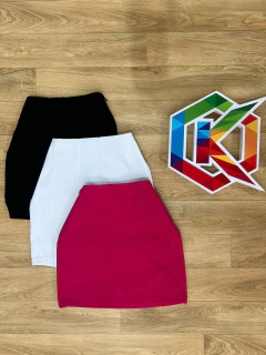 Shorts Saia Alfaiataria Com Elastano (Saia Atrás)