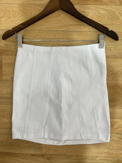 Shorts Saia Alfaiataria Com Elastano (Saia Atrás) na internet