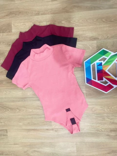 Body Feminino Manga Curta Gola Alta Canelado - loja online