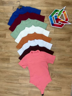 Body Feminino Manga Curta Gola Alta Canelado - comprar online