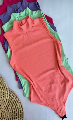 Body Canelado Gola Alta Regata Básico e Listrado - comprar online