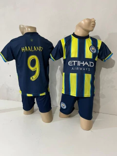 Conjunto Infantil Uniforme De Time De Futebol - comprar online