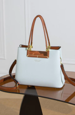 Bolsa Grande Feminina na internet