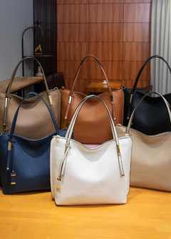 Bolsa Feminina Grande na internet