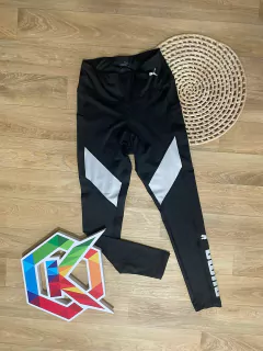 Calça Legging Feminina Puma Escrito Na Barra