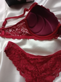 Conjunto Mia en internet