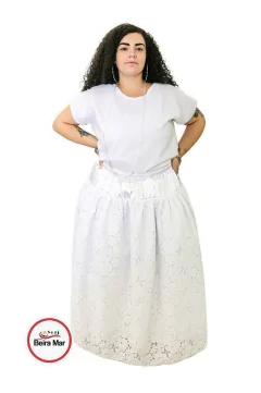 SAIA DE RENDA COM FORRO EM CETIM 3M DE RODA