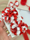 PAR DE POM POM DE FITA - ESCOLAR - comprar online