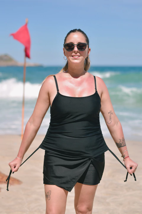 Musculosa Malibú (protección UV) - negra - comprar online