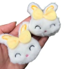 APLIQUE COELHO PELÚCIA LAÇO AMARELO - 1 UNIDADE - comprar online