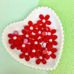 APLIQUE FLOR EM ACRILICO VERMELHA COM PÉROLA - UNIDADE - comprar online