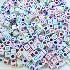 ENTREMEIO DADINHO VOGAIS BRANCO COM LETRAS COLORIDAS - 25g - comprar online