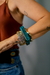 BRACELETE RESINA QUADRADO AZUL MESCLADO na internet